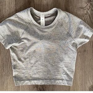 grey swiftly tech cropped short sleeve